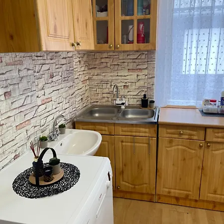 キャンプ場 Edes Alom Nyiregyhaza-sosto *