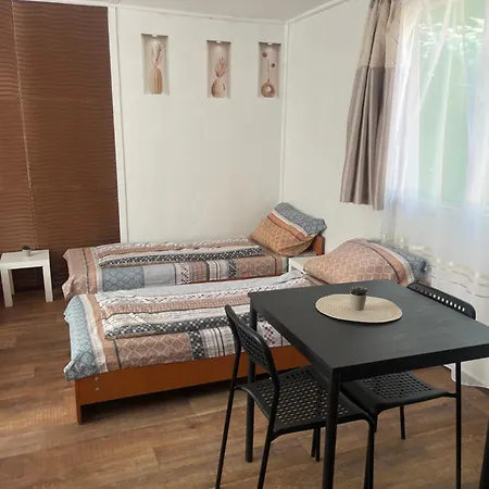 キャンプ場 Edes Alom Nyiregyhaza-sosto Sóstófürdő